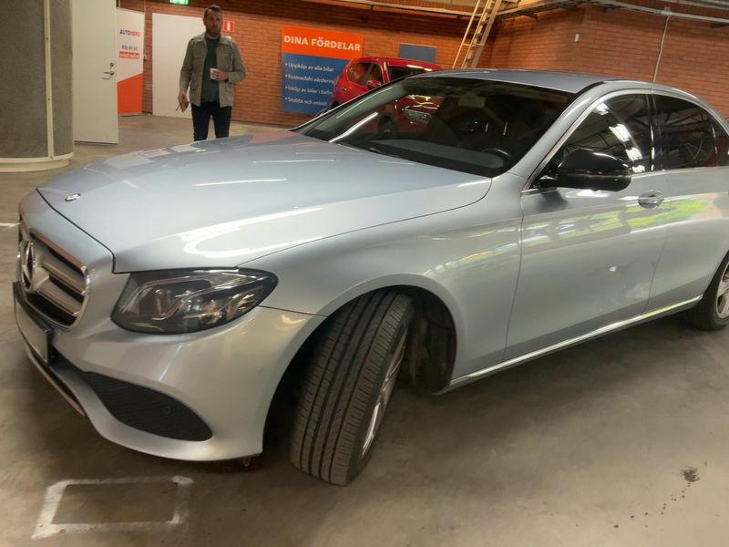 Mercedes-Benz E-Klasse E 220 d Avantgarde 2016 – снимка 2