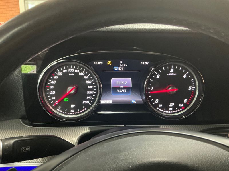 Mercedes-Benz E-Klasse E 220 d Avantgarde 2016 – снимка 19