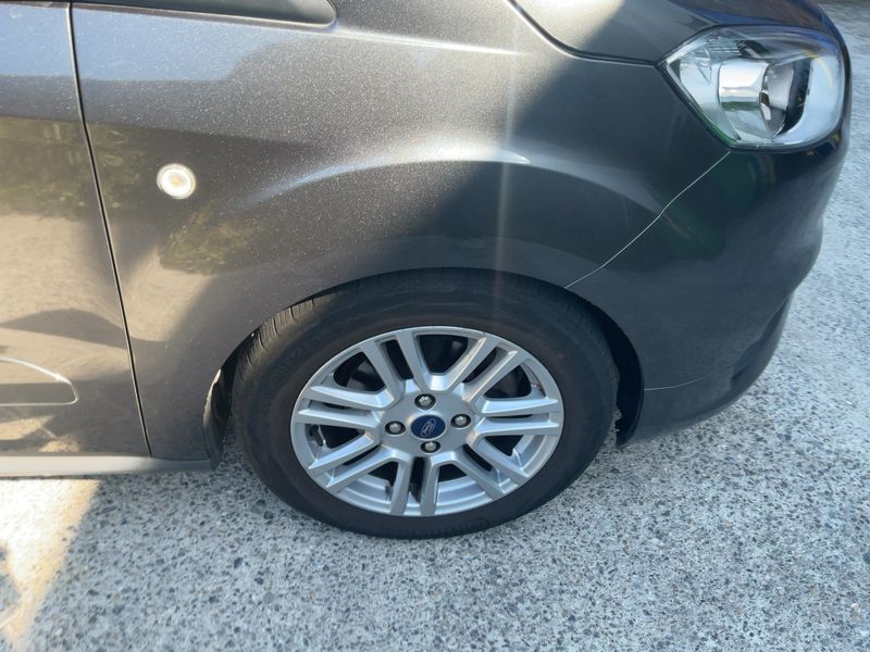 Ford Tourneo 1.5 TDCi Titanium 2021 – снимка 11