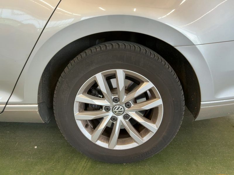 Volkswagen Passat 2.0 TDI Comfortline BlueMotion Tech 2016 – снимка 5