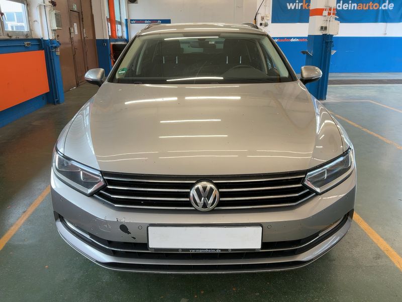 Volkswagen Passat 2.0 TDI Comfortline BlueMotion Tech 2016 – снимка 14