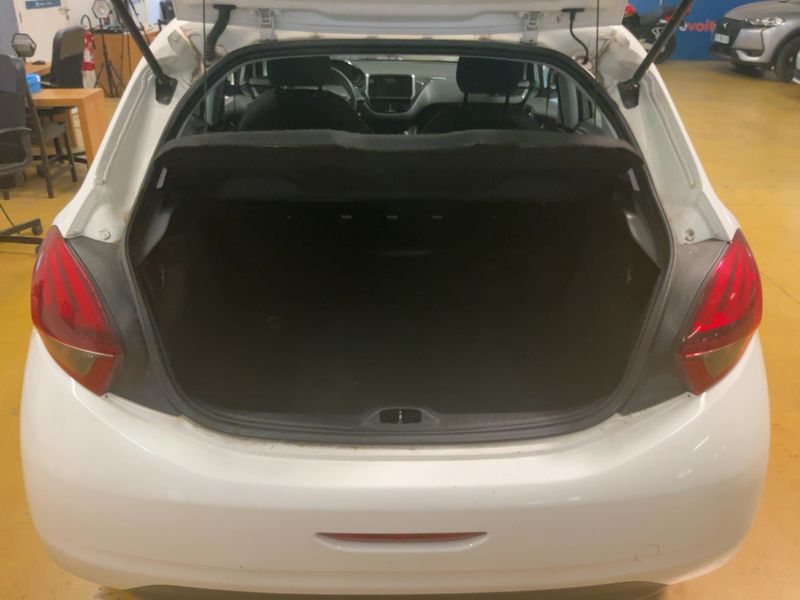 Peugeot 208 1.6 Blue-HDi Affaire Premium 2016 – снимка 15