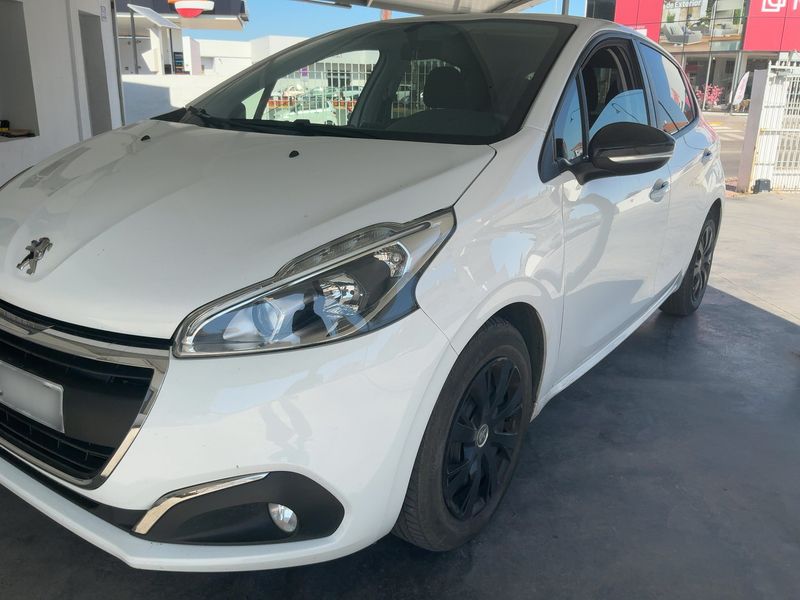 Peugeot 208 1.2 e-VTi Active 2019 – снимка 1