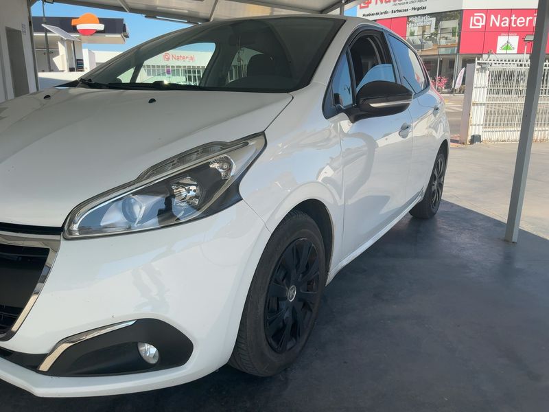 Peugeot 208 1.2 e-VTi Active 2019 – снимка 2
