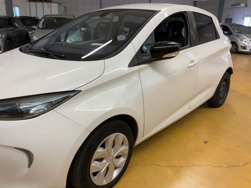 Renault Zoe electric drive 43 kW Life 2014 – снимка 2