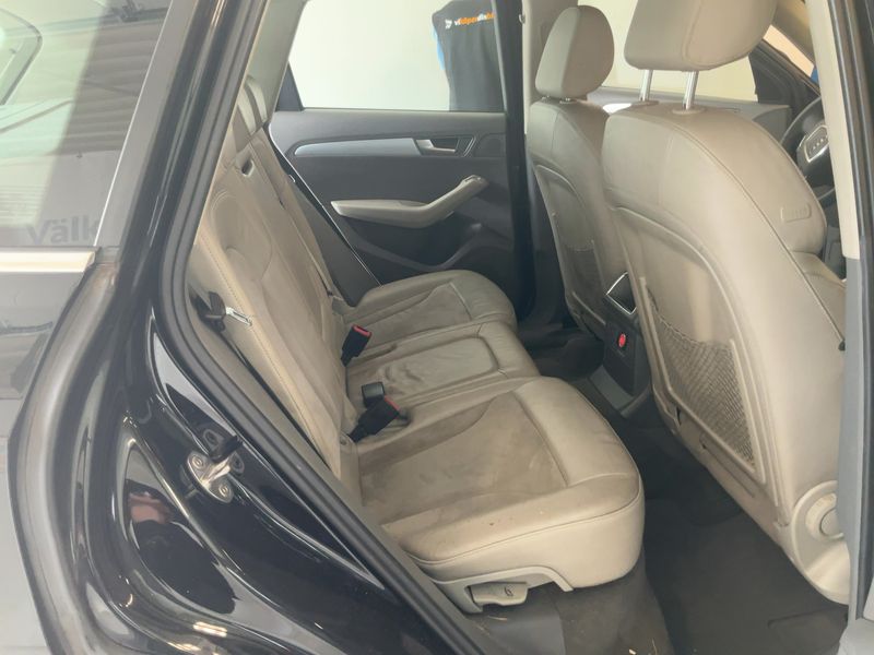 Audi Q5 2.0 TDI quattro 2011 – снимка 20