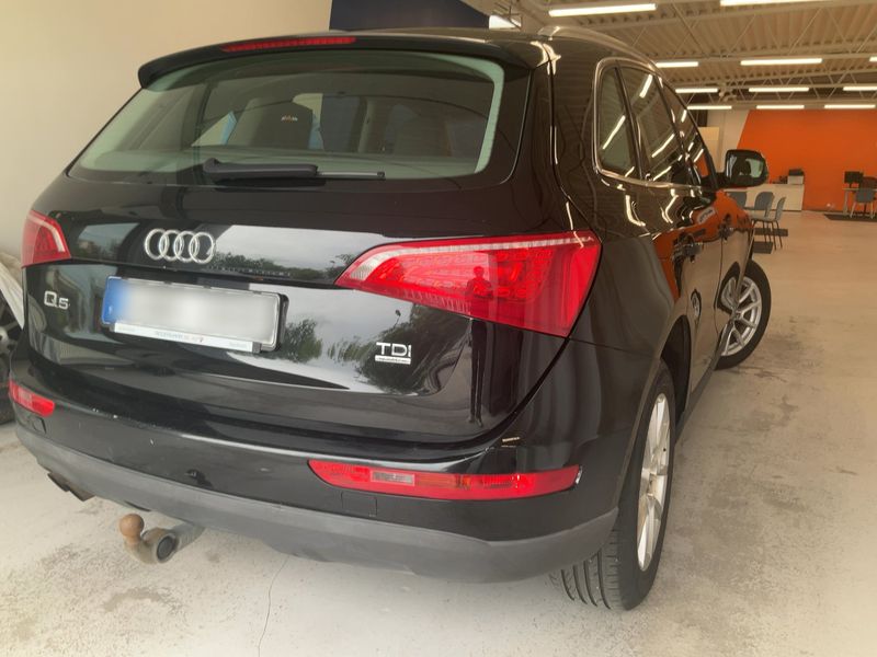 Audi Q5 2.0 TDI quattro 2011 – снимка 8