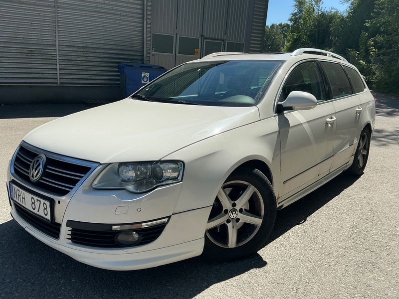 Volkswagen Passat 2.0 TDI Sportline 4Motion 2010 – снимка 1