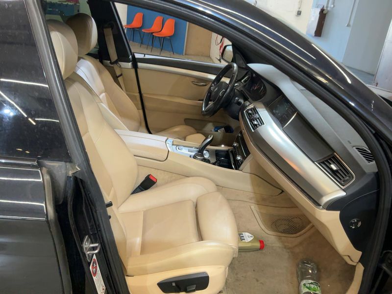 BMW 5er 530d GT 2014 – снимка 16