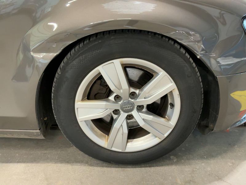Audi A4 2.0 TDI quattro Attraction 2013 – снимка 11