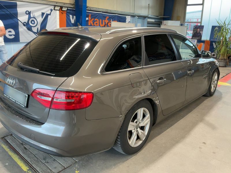 Audi A4 2.0 TDI quattro Attraction 2013 – снимка 8