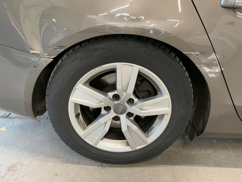 Audi A4 2.0 TDI quattro Attraction 2013 – снимка 9