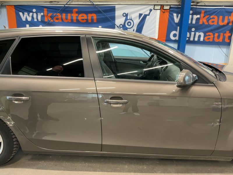 Audi A4 2.0 TDI quattro Attraction 2013 – снимка 10