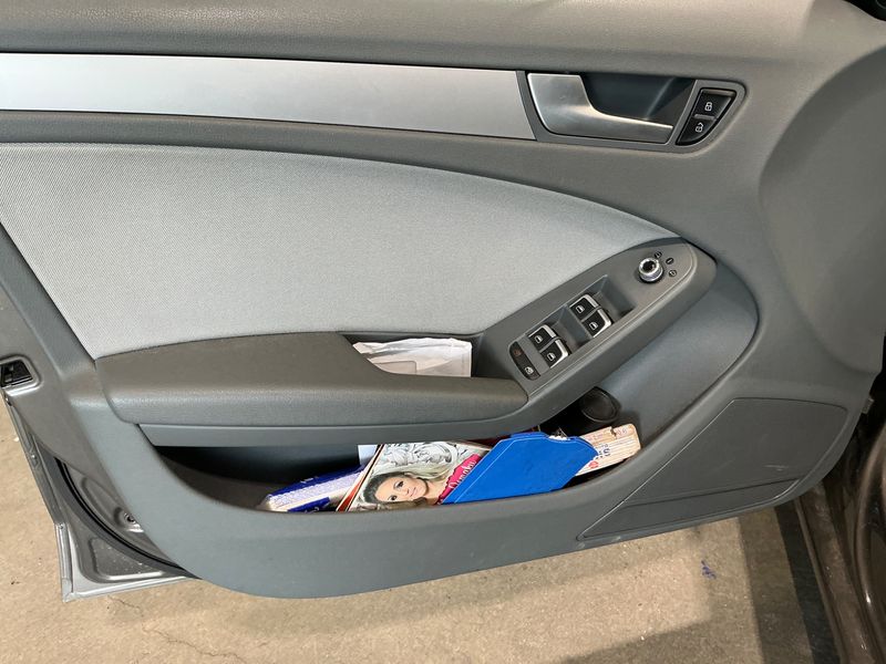 Audi A4 2.0 TDI quattro Attraction 2013 – снимка 36