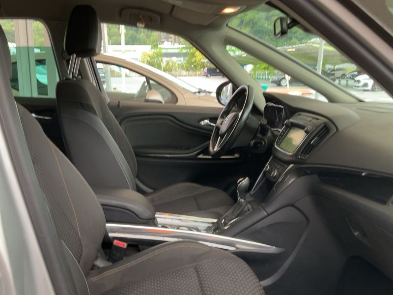 Opel Zafira Tourer 1.4 Turbo Excellence 2017 – снимка 16