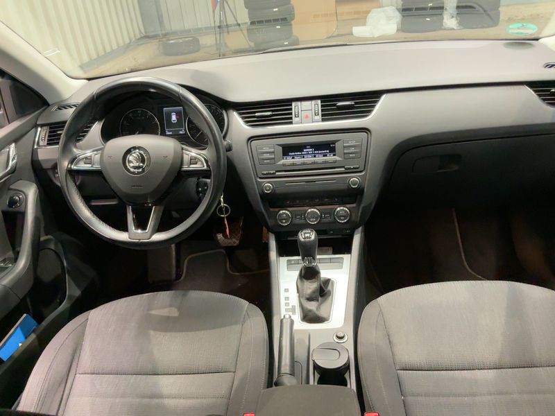 Skoda Octavia 1.4 TSI Elegance 2013 – снимка 18