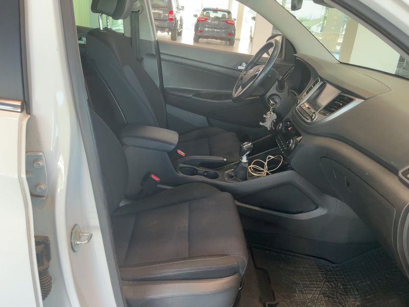 Hyundai Tucson 1.6 TGDI Style 2WD 2017 – снимка 17