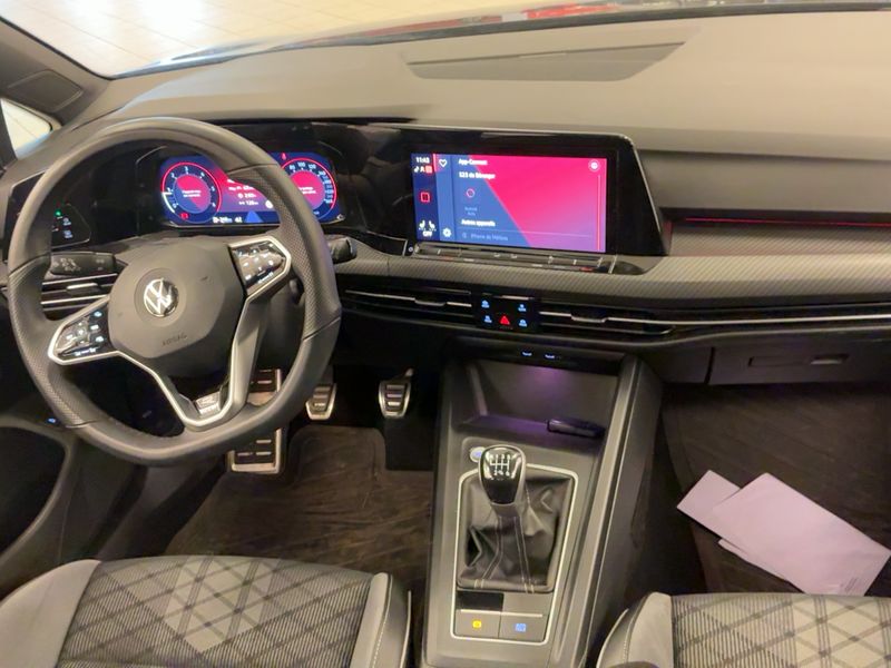Volkswagen Golf VIII 2.0 TDI R-Line 2022 – снимка 17