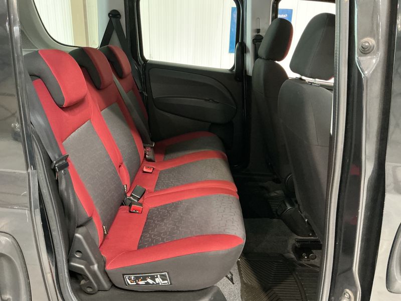Fiat Doblo 1.6 JTDM Dynamic 2015 – снимка 19