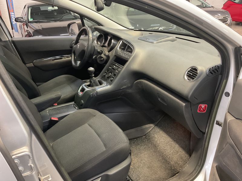 Peugeot 5008 1.6 THP Platinum 2012 – снимка 3