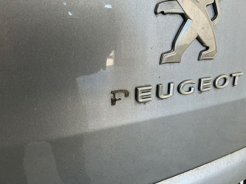 Peugeot Partner 1.2 PureTech Allure 2017 – снимка 29
