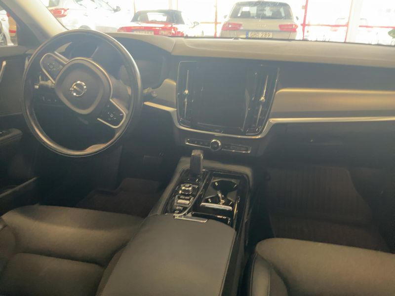 Volvo V90 2.0 T8 Plug-in Hybrid Inscription Expression AWD 2020 – снимка 18