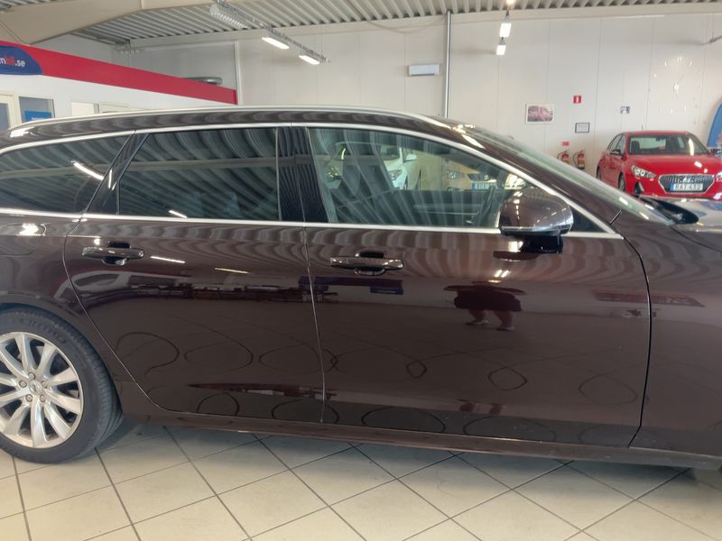 Volvo V90 2.0 T8 Plug-in Hybrid Inscription Expression AWD 2020 – снимка 10