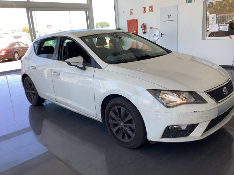 Seat Leon 1.6 TDI Style Visio Edition 2019 – снимка 12