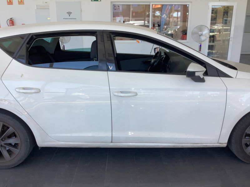 Seat Leon 1.6 TDI Style Visio Edition 2019 – снимка 10