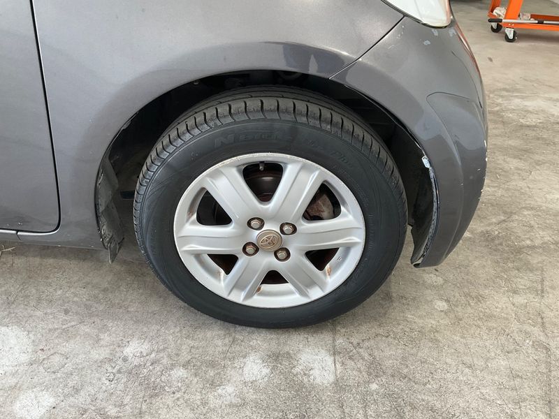 Toyota iQ 1.0 VVT-i 2010 – снимка 11