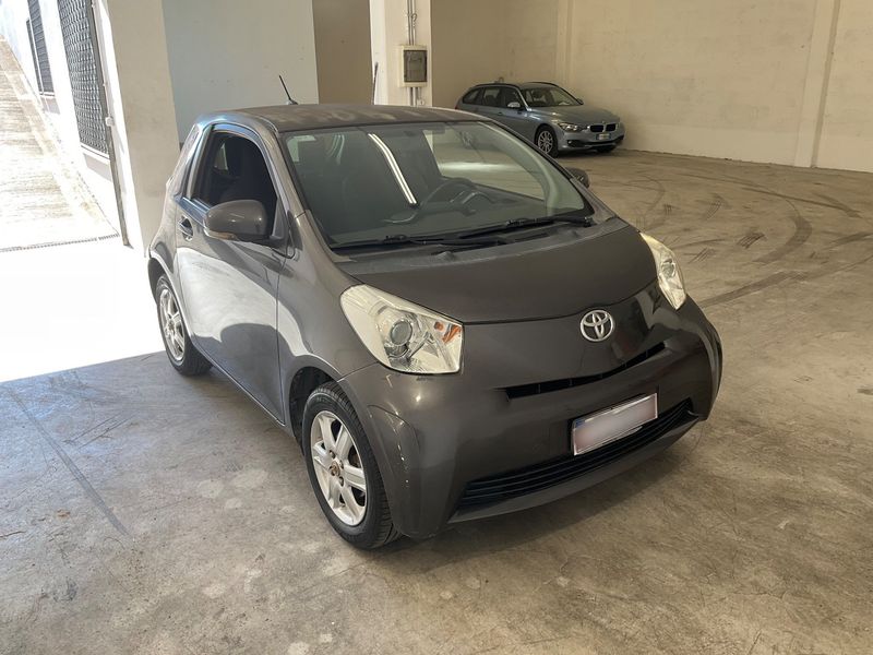 Toyota iQ 1.0 VVT-i 2010 – снимка 12