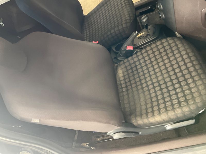 Toyota iQ 1.0 VVT-i 2010 – снимка 30