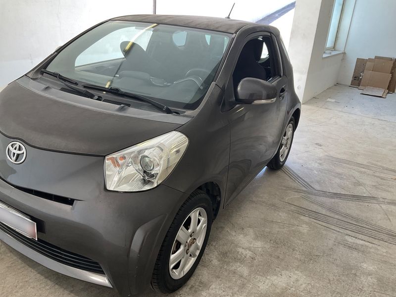 Toyota iQ 1.0 VVT-i 2010 – снимка 2