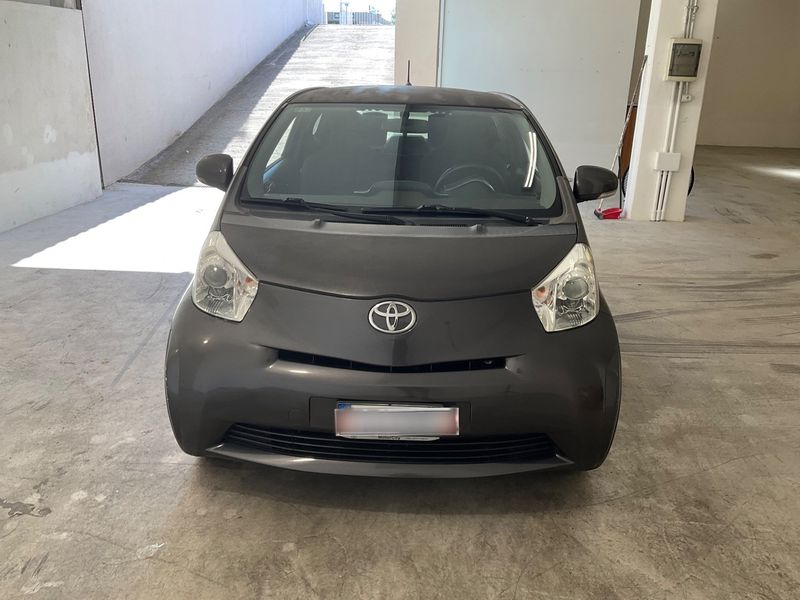 Toyota iQ 1.0 VVT-i 2010 – снимка 14