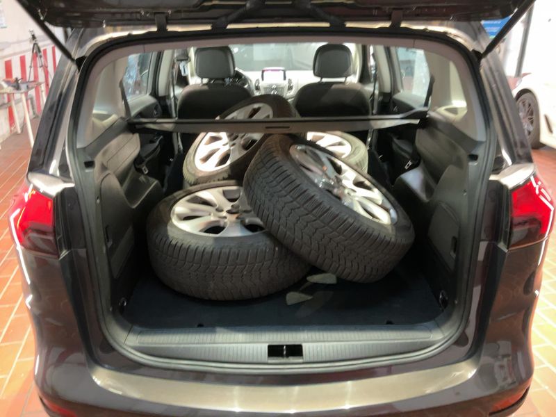 Opel Zafira Tourer 2.0 CDTI Business Edition 2016 – снимка 16