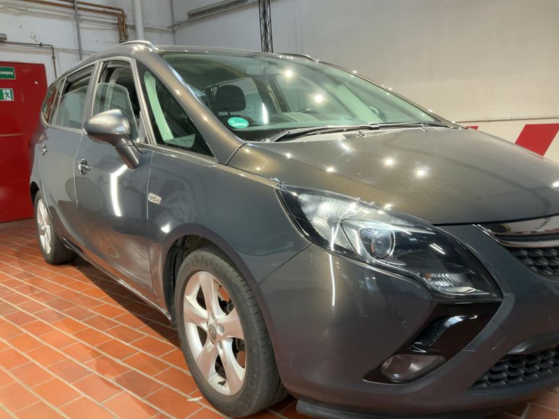 Opel Zafira Tourer 2.0 CDTI Business Edition 2016 – снимка 12