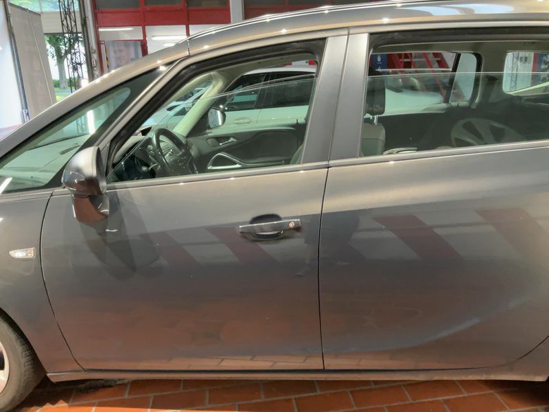 Opel Zafira Tourer 2.0 CDTI Business Edition 2016 – снимка 4
