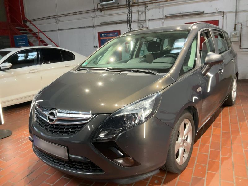 Opel Zafira Tourer 2.0 CDTI Business Edition 2016 – снимка 1