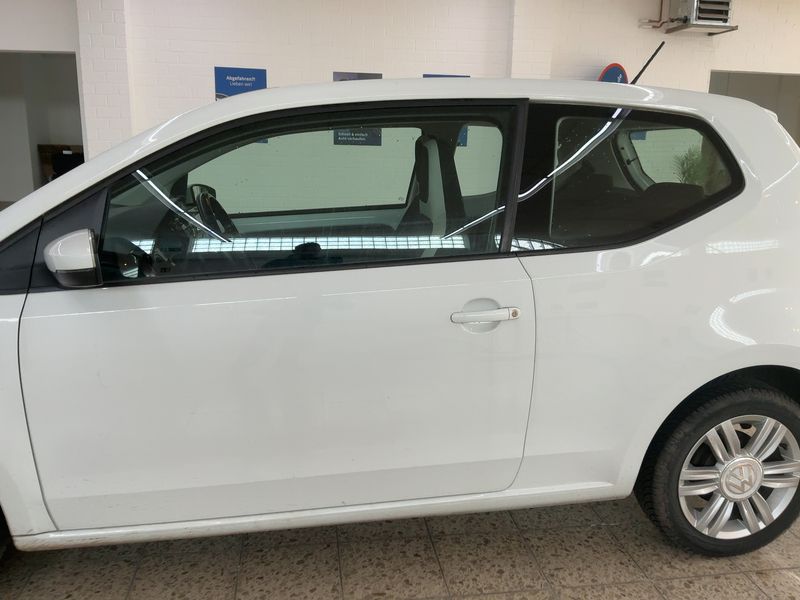 Volkswagen up! 1.0 High up! BlueMotion Tech 2017 – снимка 4