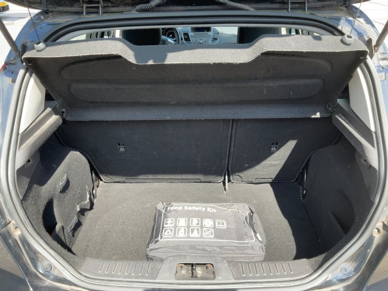 Ford Fiesta 1.5 TDCi Trend 2015 – снимка 15