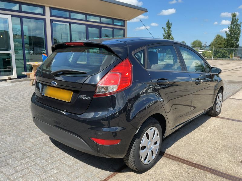 Ford Fiesta 1.5 TDCi Trend 2015 – снимка 8