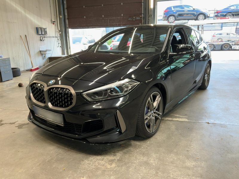 BMW 1er M135i xDrive 2022 – снимка 1