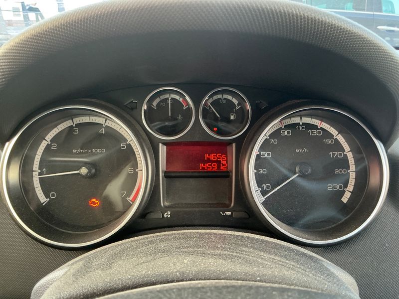 Peugeot 308 1.6 Active 2013 – снимка 4