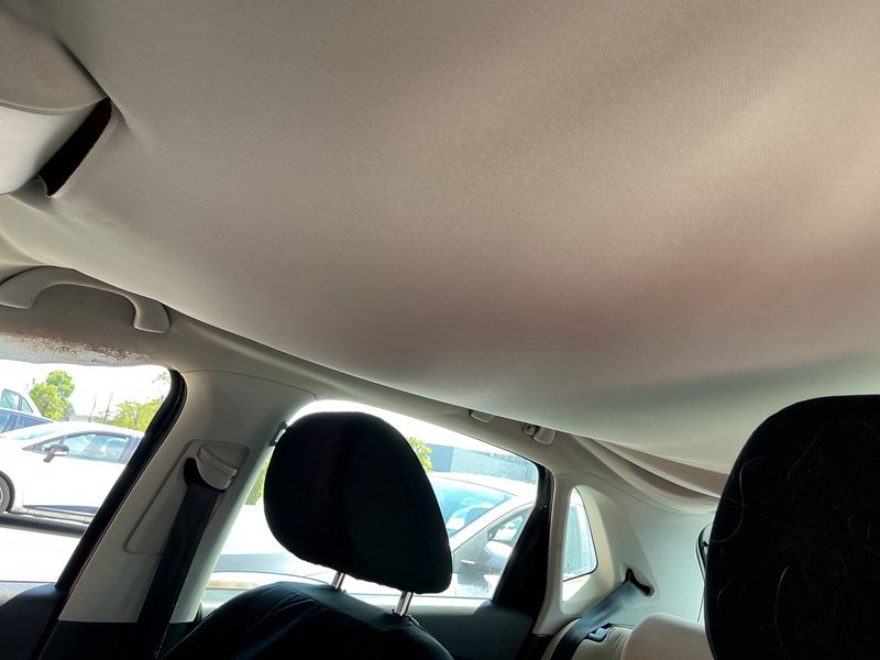 Volkswagen Polo 1.6 TDI Sportline 2011 – снимка 32