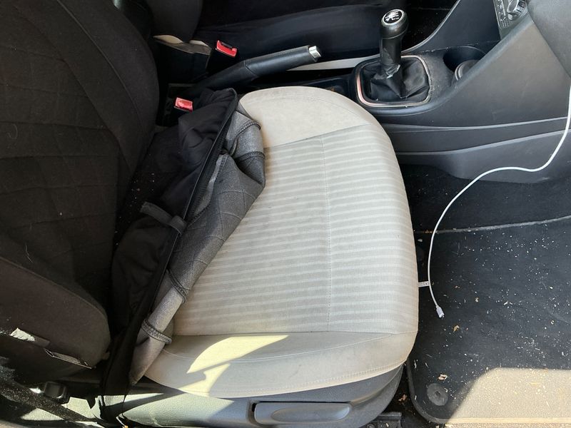 Volkswagen Polo 1.6 TDI Sportline 2011 – снимка 29