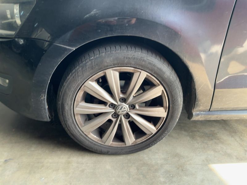 Volkswagen Polo 1.6 TDI Sportline 2011 – снимка 3