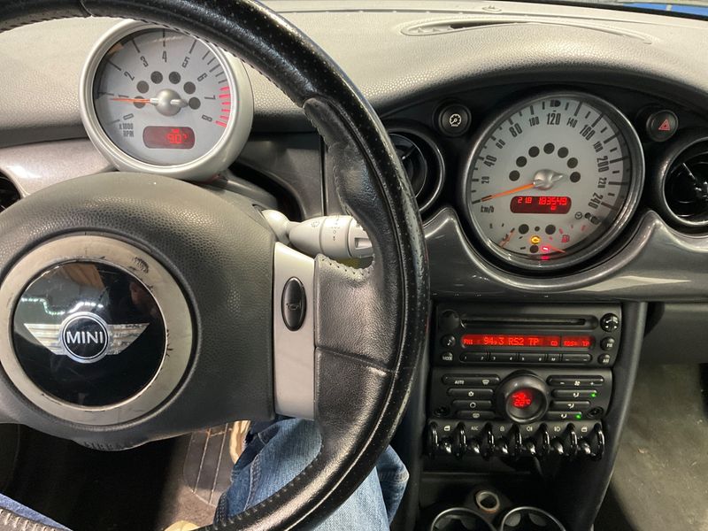 MINI Cabrio One 2006 – снимка 4