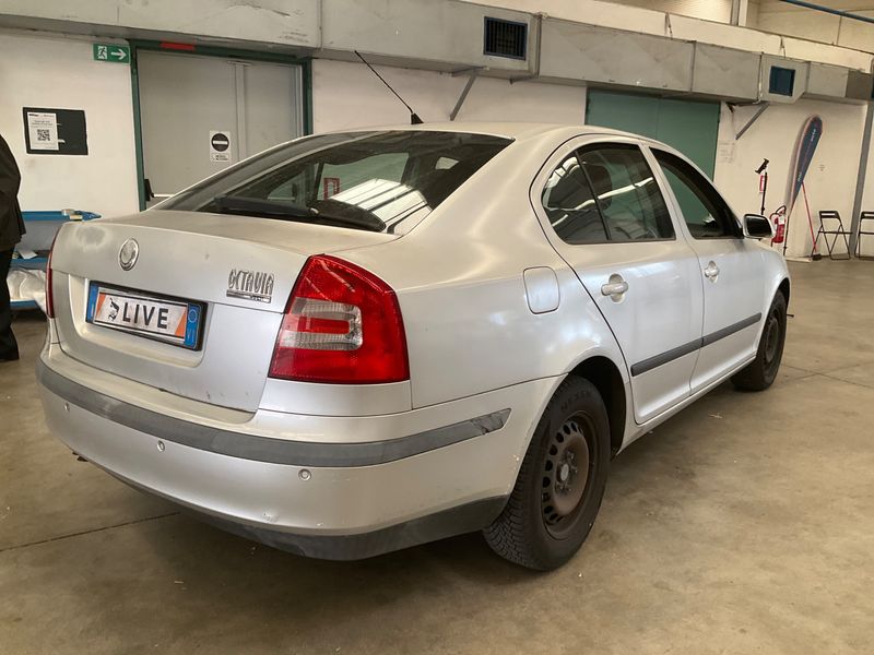 Skoda Octavia 1.9 TDI Elegance 2005 – снимка 2