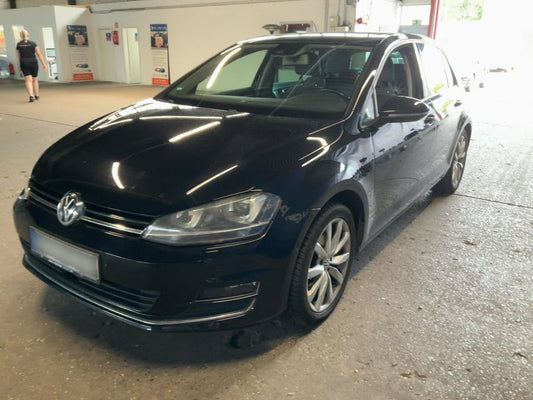 Volkswagen Golf VII 2.0 TDI Highline BlueMotion Tech 2013