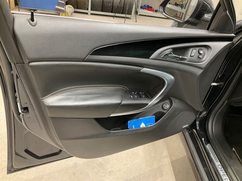 Opel Insignia Sports Tourer 2.0 CDTI Innovation 2015 – снимка 29